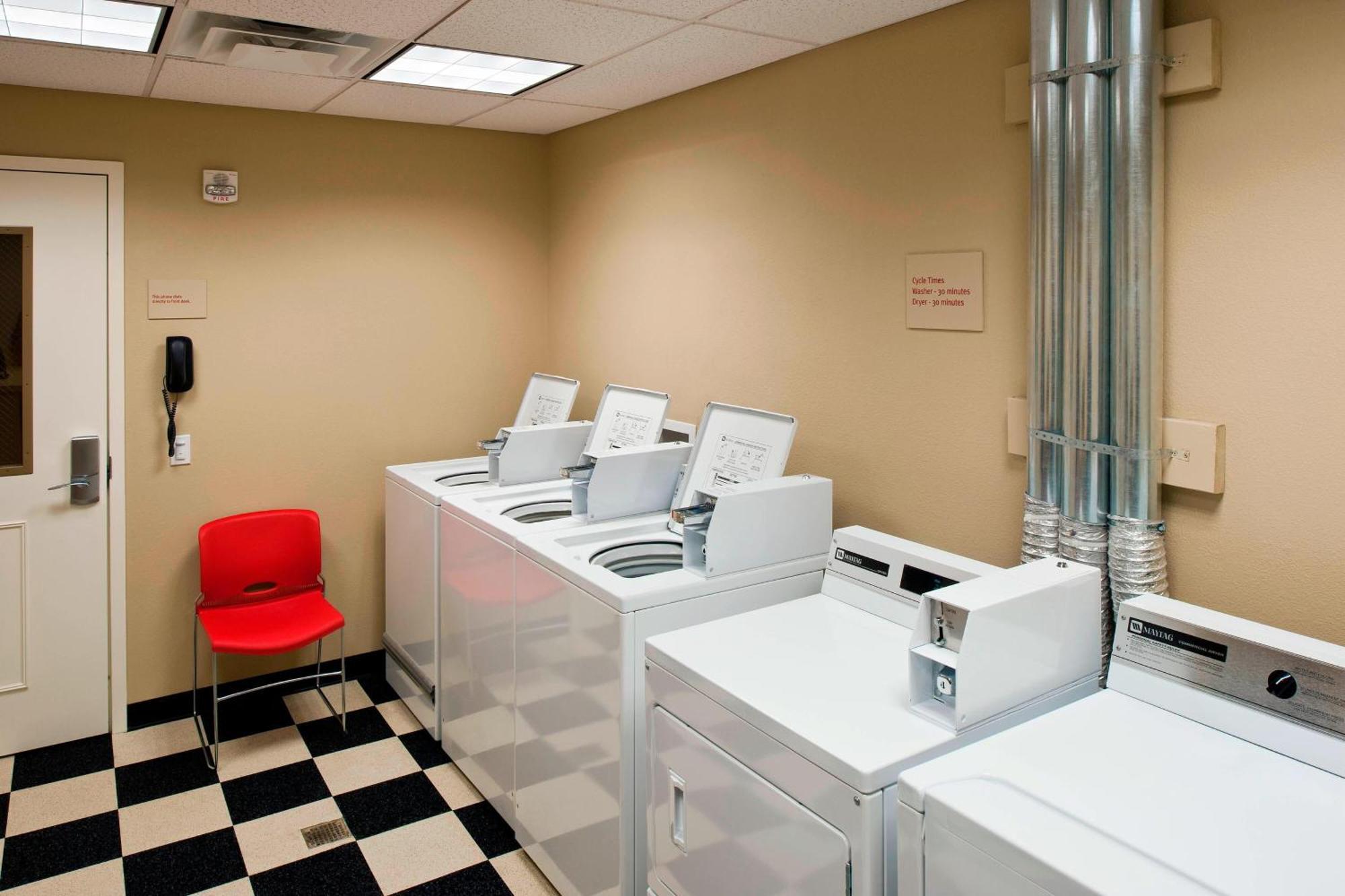 Towneplace Suites By Marriott Bethlehem Easton/Lehigh Valley Hollo Facilidades foto